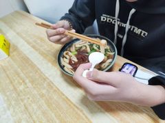 -样样红面馆