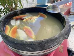 -墨脱石锅椰子鸡•海鲜糟粕醋(榆亚路店)