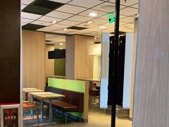 -麦当劳(总统大酒店店)