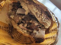 -洪峰浩老北京烧饼夹肉(角门路店)