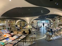 -钟书阁(珍园店)