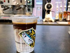 白色恋人透着一点酒香的拿铁-Bamboo Today Cafe(国创园店)