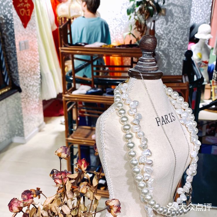 成都古着探店|建设路 过去百货公司👔