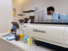 -HUGS coffee(东区店)