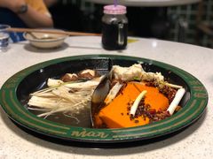 菌汤鸳鸯锅-有拈头成都市井火锅(南山总店)