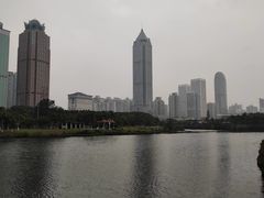 -万绿园