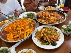 -天海石板屋家常菜(枣园店)