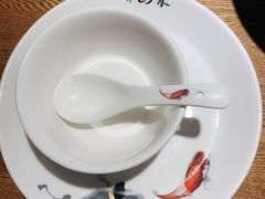 餐具摆设-杭百味·大众精选杭帮菜(西湖音乐喷泉店)