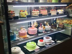 面包甜点陈列柜-卷心卷意·轻甜蛋糕(新光天地店)