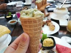 牛油果蛋筒-大佛寺高级素食自助餐厅