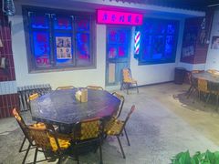 -马路牙子地桌烤肉(工体店)