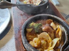 -穹六人间 people 6(岳阳路店)