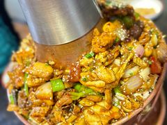 山地鸡爱上蛙-巴四老城区炭火蛙锅(张江店)