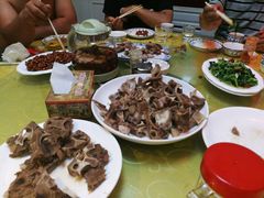 -苏莱特色牛骨滩羊手抓馆(长城东街总店)