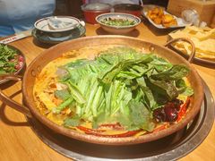 -洱火云南酸菜牛肉火锅(石景山当代商城店)