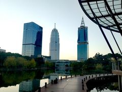 -金桥现代产业园区-停车场