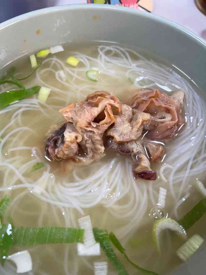 涵香麻辣烫(文化路店)-"[薄荷]环境:环境不错人很多需要排队,.