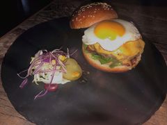 -HIGH FIVE哈福手工汉堡(桂林路店)