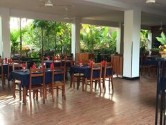 -Neary Khmer Restaurant