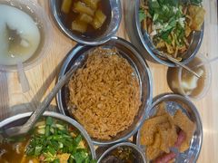 -柳州肥姨妈大骨螺蛳粉(东靖路店)