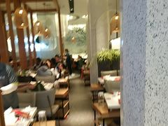-三人行骨头王火锅(长寿店)