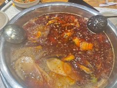 -肖肖酸萝卜鱼火锅(总店)