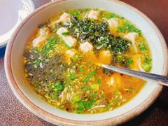 -曼听小寨海鲜烧烤·大连辣炒大王(盖州街店)