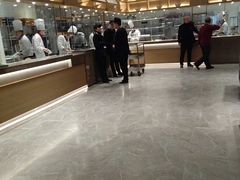 -泓历皇朝酒店(东亭店)