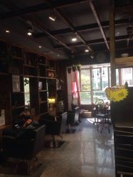 点击看大图 -MONE美发沙龙