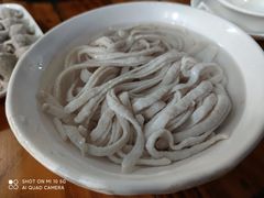 -章记正宗南岗鱼蛋火锅