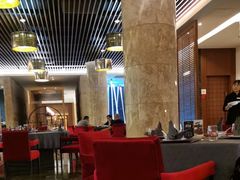 -粤尚腾香居中餐厅(首都机场希尔顿店)