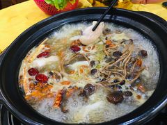 -濠轩阁特色生蚝火锅(水湾路店)