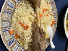 -伊带伊路新疆美食府(呼家楼店)