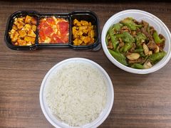 -雀蓝川菜(奥体广场店)