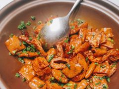 马仕金牌肥肠煲-马仕玖煲·融合菜·酥不腻烤鸭(人大店)