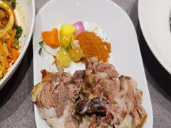 和田闷烤羊排-丝路有约·优雅新疆菜(万宴城店)