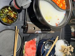 -牛牛和牛海鲜粥底火锅(长虹国际城店)