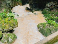 -龙水峡地缝景区