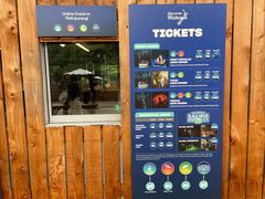 -怀托摩萤火虫洞