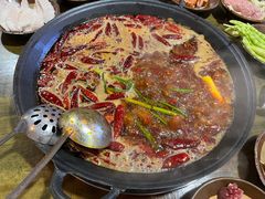 -黄潇洒老火锅(九眼桥宏济巷店)