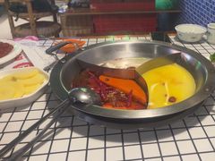 -山悦里 山野·鲜火锅(罗斯福广场店)