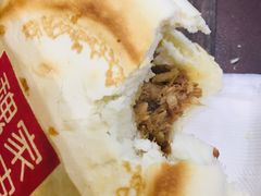 肉夹馍-魏家凉皮(北京南站店)