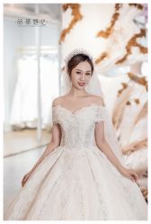 -欣薇婚纱(新源乐汇城店)