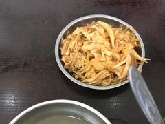 小碟素菜-园园锅巴米饭(高新四路店)