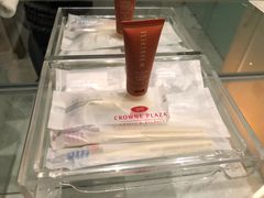 -上海滴水湖皇冠假日酒店