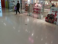 -名创优品(广州萝岗万达广场店)