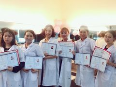-群丽化妆摄影美甲纹绣培训学校
