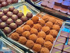 -Laderach 莱德拉(上海环贸iapm店)