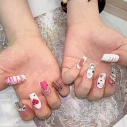 -莉娜美睫·穿戴甲