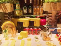 店内布置-OPEN開全日自助餐厅·牛肉火锅·海鲜(佛山希尔顿酒店)